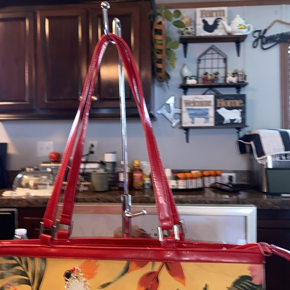 Boutique yellow canvas parrot sequins tote bag. GUC - Picture 2 of 8